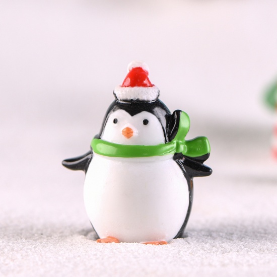 Picture of Resin Ornaments Decorations Multicolor Penguin Animal Christmas Hats 35mm x 28mm, 1 Piece