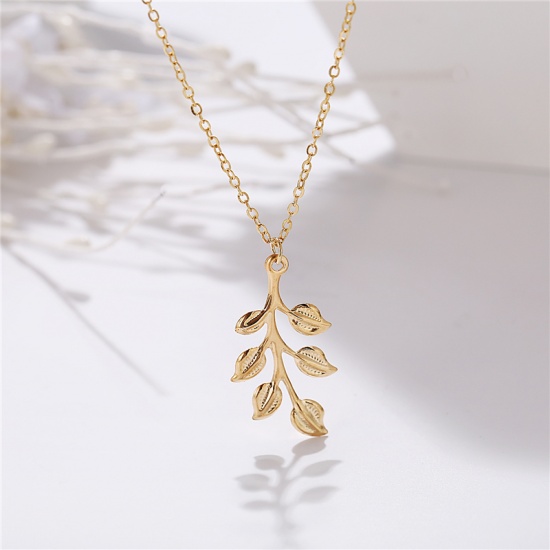 Picture of Necklace Gold Plated Leaf 42.3cm(16 5/8") long, 1 Piece
