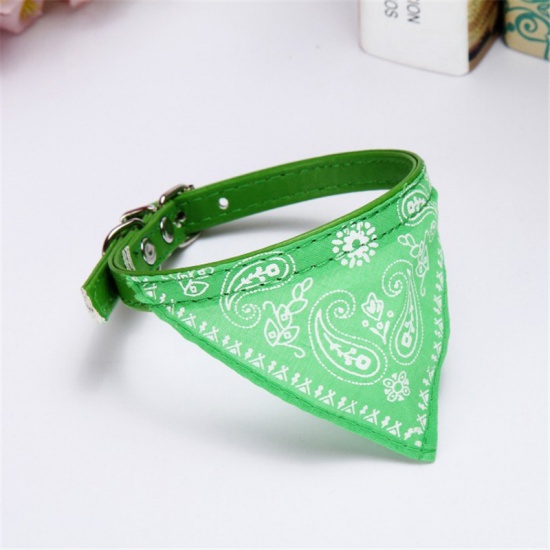 Picture of PU Leather Pet Neckerchief Green Triangle 40cm, 1 Piece