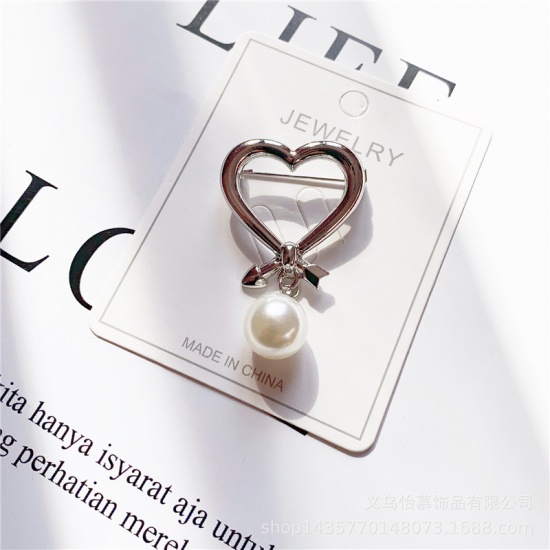 Picture of Pin Brooches Heart Silver Tone White Imitation Pearl 46mm x 28mm, 1 Piece
