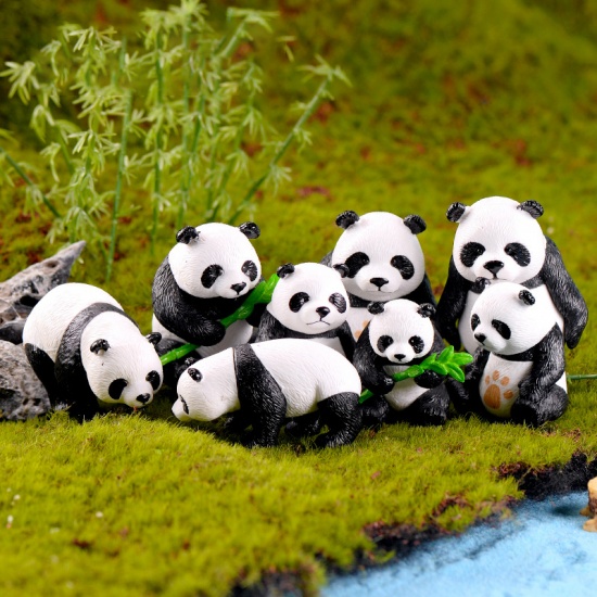 Immagine di White & Black - S Cute Panda Moss Micro Landscape Terrarium Figurine Decoration Resin Funny Panda Babies Ornament Fairy Garden Miniature（4 Pcs/Set)