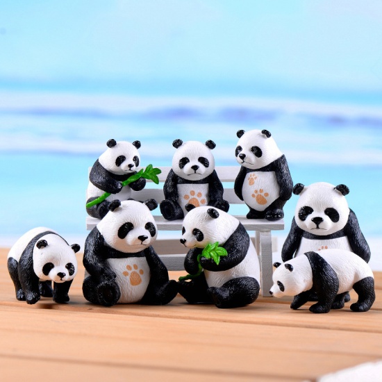 Immagine di White & Black - S Cute Panda Moss Micro Landscape Terrarium Figurine Decoration Resin Funny Panda Babies Ornament Fairy Garden Miniature（4 Pcs/Set)