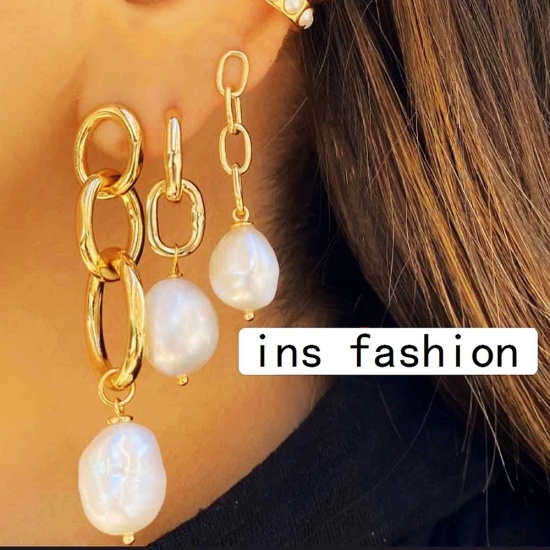Picture of Link Chain Earrings Gold Plated White Baroque Imitation Pearl 7cm - 5cm, 1 Pair