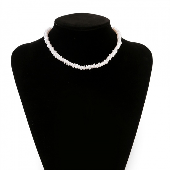 Bild von Barock Choker Halskette Vergoldet Weiß Dreieck Imitat Perle 40cm lang, 1 Strang