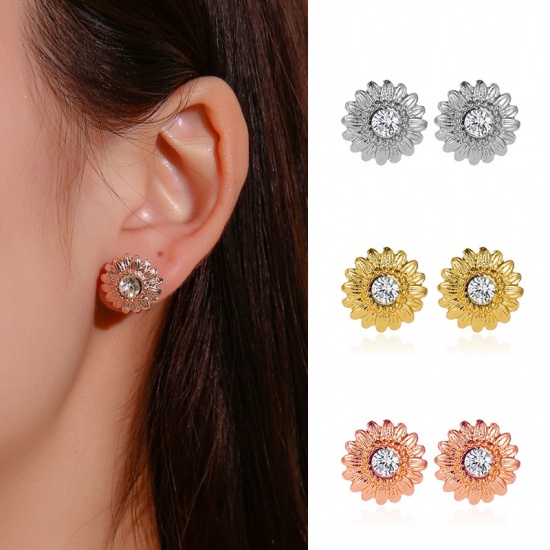 Picture of Ear Post Stud Earrings Silver Tone Sunflower Clear Rhinestone 13mm x 13mm, 1 Pair