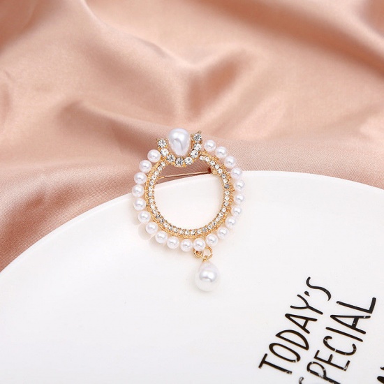 Picture of Exquisite Pin Brooches Circle Ring Gold Plated White Imitation Pearl Clear Rhinestone 6.7cm x 3.6cm, 1 Piece
