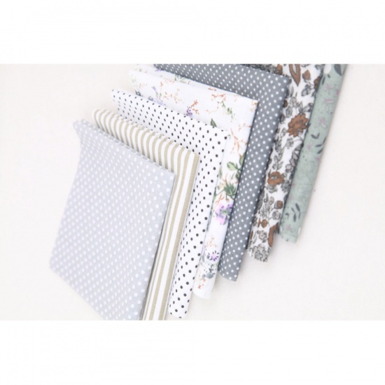 Picture of Mixed - 7 Pcs 25x25cm DIY Patchwork Fabric Cotton Printed Cloth Set DIY Mask Sewing Material