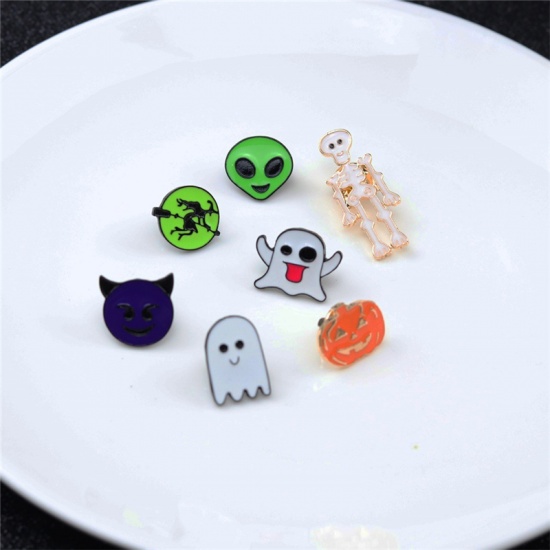 Picture of Halloween Pin Brooches Skeleton Skull Creamy-White Enamel 1 Piece