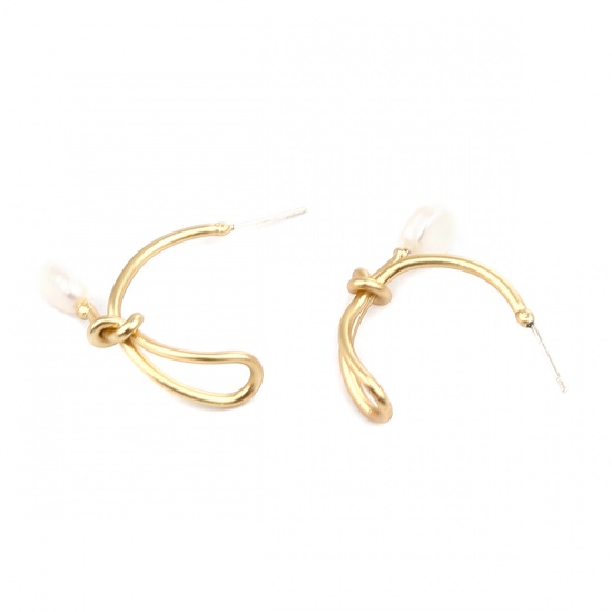 Immagine di Pearl Ear Post Stud Earrings Matt Gold White Rope Knot 34mm x 30mm, Post/ Wire Size: (21 gauge), 1 Pair