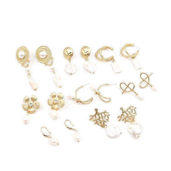 Picture of Pearl Earrings Matt Gold White Round 62mm x 22mm, Post/ Wire Size: (21 gauge), 1 Pair