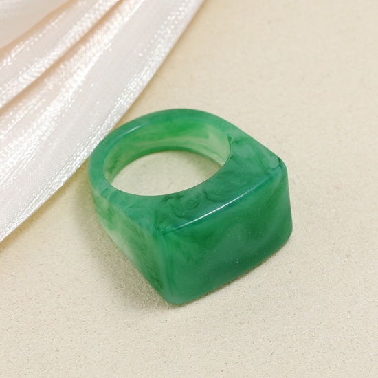 Picture of Resin Unadjustable Rings Green Geometric 1 Piece
