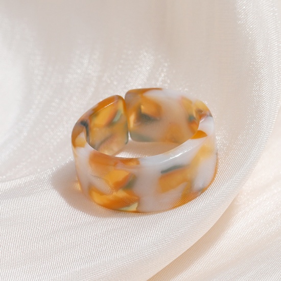 Picture of Resin Unadjustable Rings White & Yellow Circle Ring 1 Piece