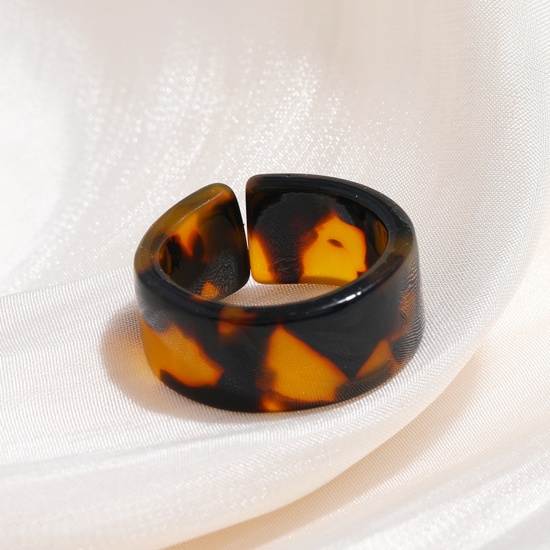 Picture of Resin Unadjustable Rings Amber Circle Ring 1 Piece