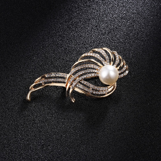 Picture of Zinc Based Alloy Pin Brooches Leaf Gold Plated White Imitation Pearl Clear Rhinestone 6cm x 3.5cm, 1 Piece