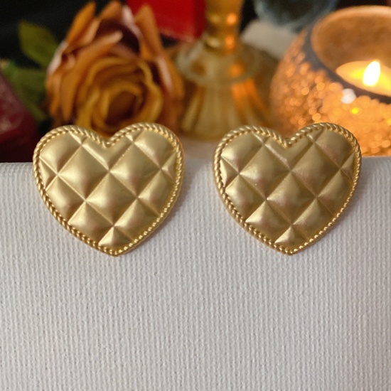 Picture of Style Of Royal Court Character Ear Post Stud Earrings Gold Plated Heart 2.5cm x 2.5cm, 1 Pair