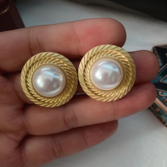 Picture of Style Of Royal Court Character Ear Post Stud Earrings Gold Plated Round Imitation Pearl 2.5cm Dia., 1 Pair