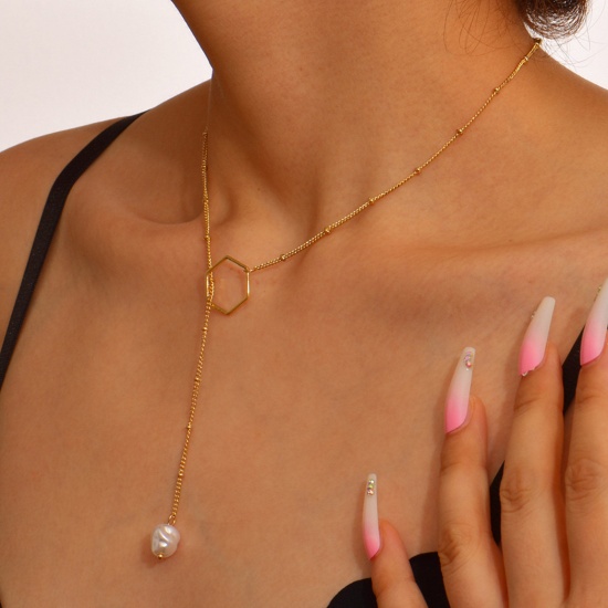 Image de Collier Lariat en Forme de Y Élégant Doré Hexagone Imitation Perles 43cm long, 1 Pièce