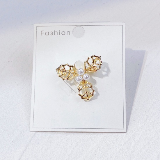 Picture of Exquisite Pin Brooches Flower Leaves Gold Plated Imitation Pearl 2.7cm x 2.7cm, 1 Piece