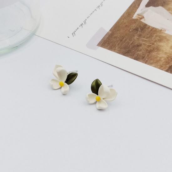 Immagine di Romantico Orecchini a Perno Bianco Fiore 1.5cm, 1 Paio