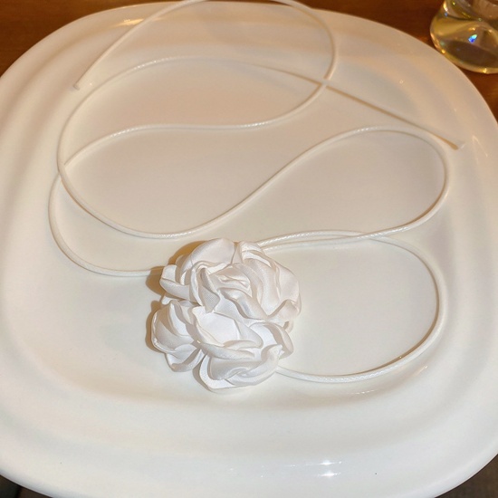 Immagine di Velluto di Cotone Elegante Dichiarazione Collana Fiore Bianco 110cm Lunghezza, 1 Pz