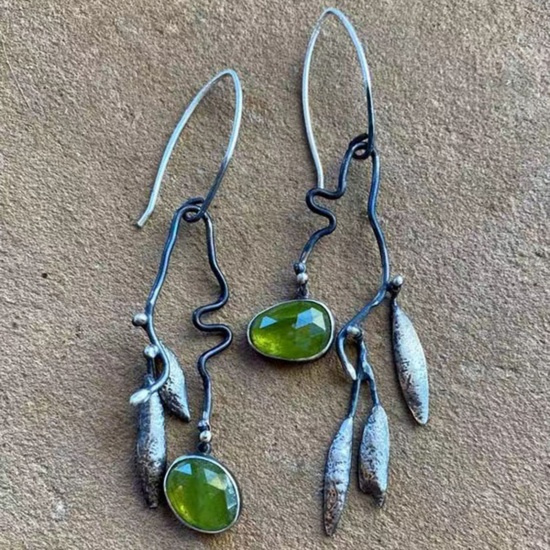 Picture of Retro Asymmetric Earrings Antique Pewter Green Leaf Oval Imitation Gemstones 8cm, 1 Pair