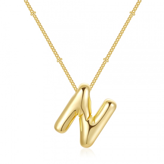 Imagen de Globo Mayúscula Letra Mensaje " N " Collar con Colgante Al Por Mayor, 18K Oro Real Chapado Latón Cadenas de Curb, Mujeres PVD Ecológico Impermeable Antioxidante Hipoalergénico Exquisito Elegante Regalo Joyería Para Minorista, 45cm + 5cm longitud, 1 Unidad