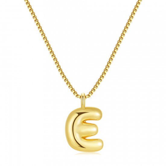 Immagine di Lettera Maiuscola Messaggio " E " Collana con Ciondolo All'Ingrosso, 18K Vero Oro Placcato Ottone Catena a Casella, Donne PVD Ecologica Impermeabile Anti-Ossidante Ipoallergenico Squisito Elegante Regalo Gioielli Per Rivenditore, 40cm + 5cm Lunghezza, 1 Pz