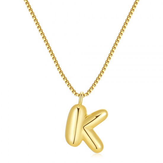 Immagine di Lettera Maiuscola Messaggio " K " Collana con Ciondolo All'Ingrosso, 18K Vero Oro Placcato Ottone Catena a Casella, Donne PVD Ecologica Impermeabile Anti-Ossidante Ipoallergenico Squisito Elegante Regalo Gioielli Per Rivenditore, 40cm + 5cm Lunghezza, 1 Pz