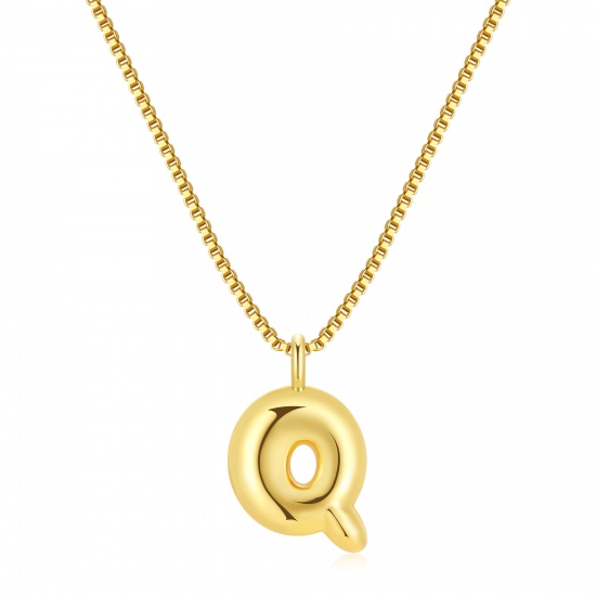 Immagine di Lettera Maiuscola Messaggio " Q " Collana con Ciondolo All'Ingrosso, 18K Vero Oro Placcato Ottone Catena a Casella, Donne PVD Ecologica Impermeabile Anti-Ossidante Ipoallergenico Squisito Elegante Regalo Gioielli Per Rivenditore, 40cm + 5cm Lunghezza, 1 Pz
