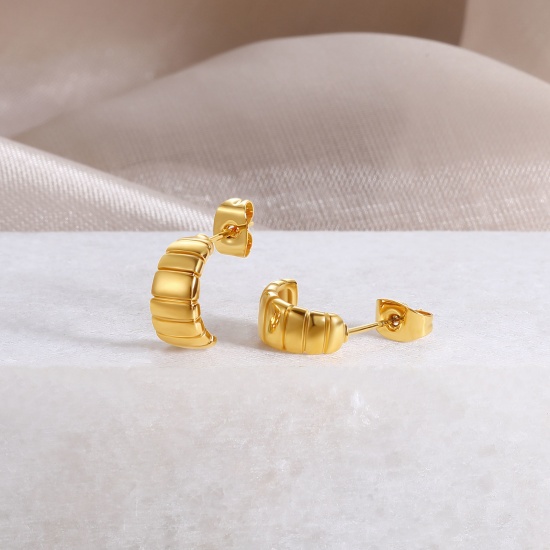 Picture of Wholesale Exquisite Stylish Huggie Hoop Earrings, C Shaped Stripe 18K Real Gold Plated Brass, Women's Eco-friendly Gift Jewelry Supply, 11mm x 7mm, 1 Pair