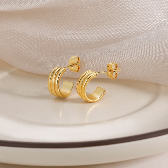 Picture of Wholesale Exquisite Stylish Huggie Hoop Earrings, C Shaped Stripe 18K Real Gold Plated Brass, Women's Eco-friendly Gift Jewelry Supply, 12mm x 5mm, 1 Pair