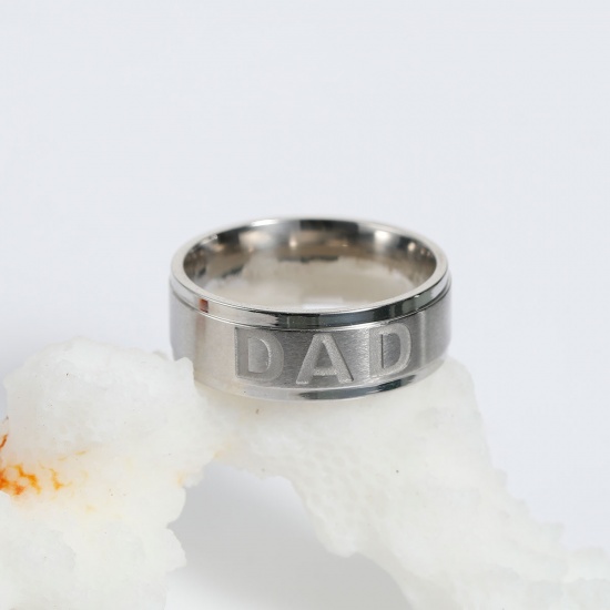 Picture of Stainless Steel Unadjustable Rings Silver Tone Round " Dad " 19.9mm(US Size 10), 1 Piece