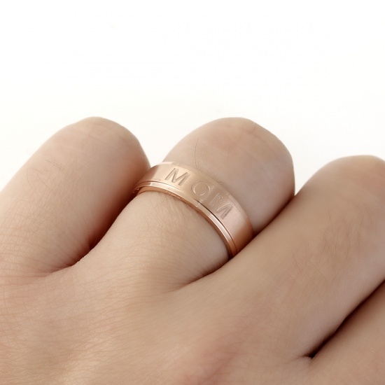 Picture of Stainless Steel Unadjustable Rings Rose Gold Round " Mom " 16.5mm(US Size 6), 1 Piece