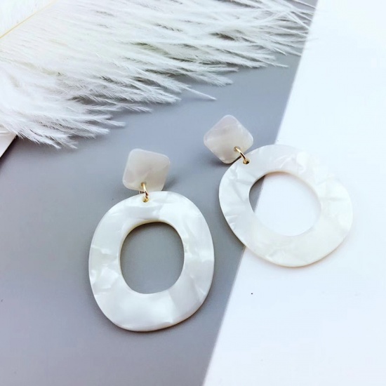 Picture of Acetic Acid Resin Acetimar Marble Earrings White Oval Circle Ring, 1 Pair