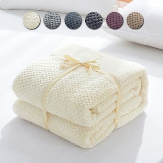 Picture of Velvet Baby/ Newborn Blanket Ivory Grid Checker Pattern 150cm(59") x 100cm(39 3/8"), 1 Piece