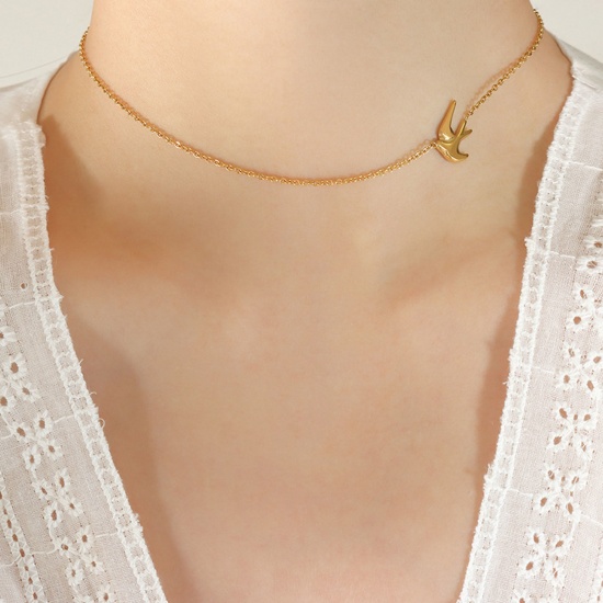 Picture of 1 Piece Vacuum Plating Natural Pastoral Stylish 18K Real Gold Plated 304 Stainless Steel Link Cable Chain Swallow Bird Choker Necklace For Women 33cm(13") long