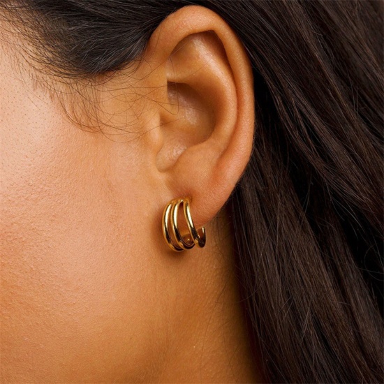 Bild von 1 Paar Vakuumbeschichtung Einfach und lässig Stilvoll 18K Echtgold plattiert 304 Edelstahl C-Form Ohrring Ohrstecker Für Frauen 1,4cm x 1,4cm