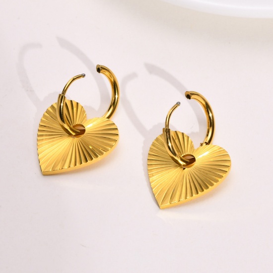 Picture of 1 Pair Vacuum Plating Simple & Casual Stylish 18K Real Gold Plated 304 Stainless Steel Heart Streak Earrings For Women Party 3.2cm x 2cm