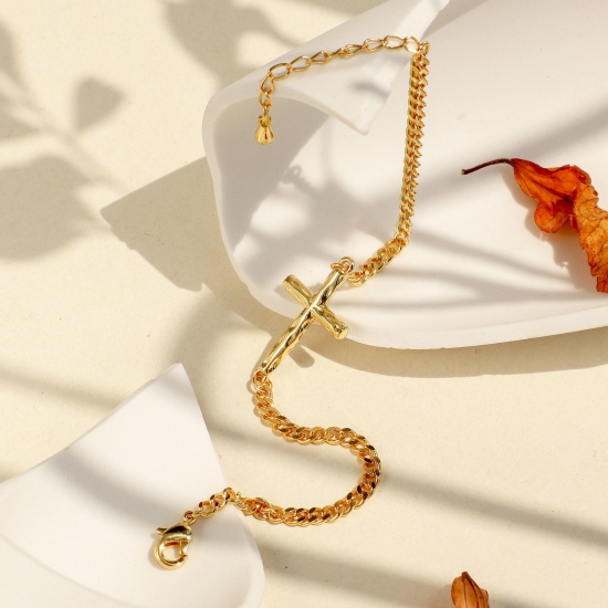 Immagine di Ecologico Retrò Religione 18K Vero Oro Placcato Ottone Catena a Maglia Cubana Croce Braccialetti Per Donne Festa 16cm Lunghezza, 1 Pz