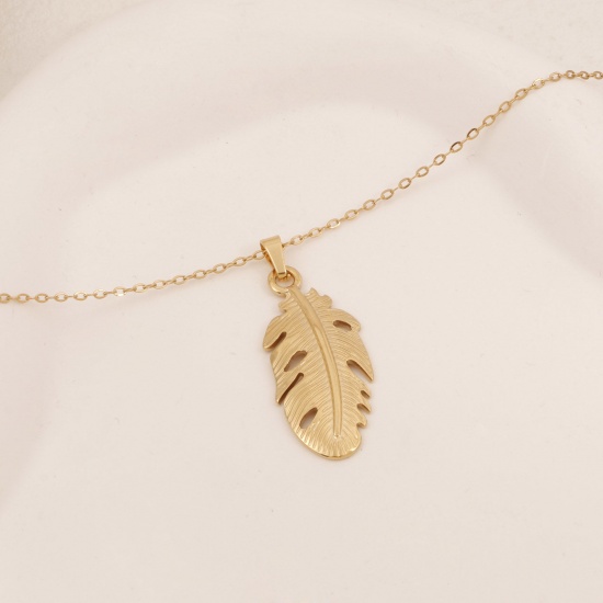 Picture of Eco-friendly Vacuum Plating Simple & Casual Stylish 18K Gold Plated 304 Stainless Steel Link Cable Chain Feather Pendant Necklace Unisex 38cm(15") long, 1 Piece