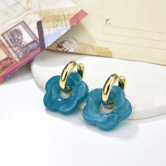 Image de 1 Paire Hypoallergénique Sucré & Mignon Boucles d'Oreilles Élégant en Laiton & Résine Fleur Plaqué Or 18K Bleu Paon Fête Pour Femmes 3.4cm x 2.6cm