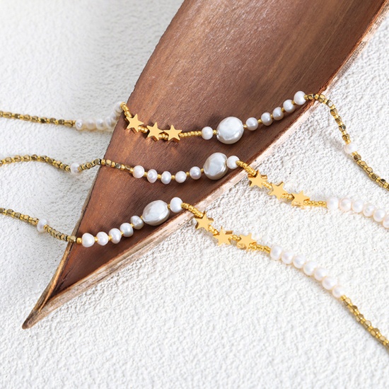Immagine di Placcatura Sottovuoto Ecologica Elegante Barocco 18K Vero Oro Placcato Acciaio Inossidabile 304 & Perla Naturale Stella a Cinque Punte Strozzatore Collana Per Donne 38cm Lunghezza, 1 Pz