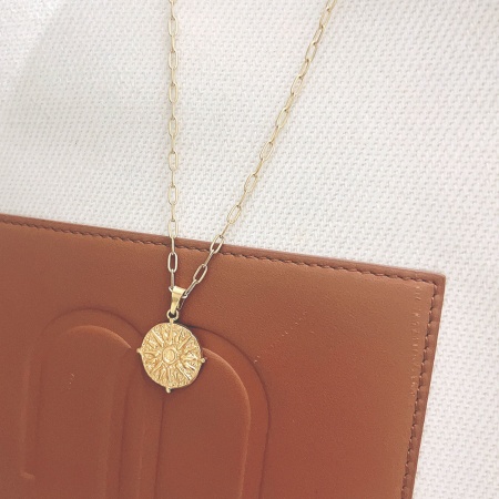 Picture of Eco-friendly Vacuum Plating Stylish Galaxy 18K Gold Plated 304 Stainless Steel Link Cable Chain Sun Star Pendant Necklace For Women
