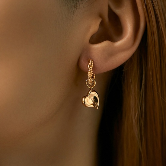 Image de 1 Paire Placage Sous Vide Écologique Sucré & Mignon Boucles d'Oreilles Élégant en Laiton Tressé Cœur Plaqué Or Véritable 18K Fête Pour Femmes 2.7cm x 1.1cm