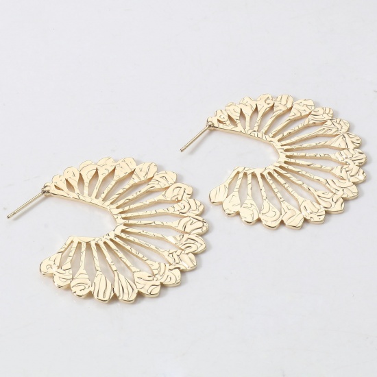 Picture of 2 PCs Eco-friendly Vacuum Plating Stylish Retro 18K Real Gold Plated Copper Fan-shaped Feather Hoop Earrings For Women Party 40mm x 40mm