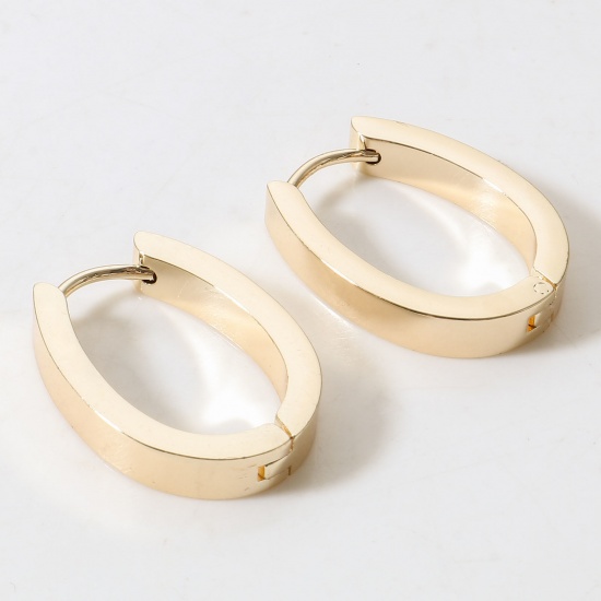 Picture of 2 PCs Eco-friendly Vacuum Plating Stylish Geometric 18K Real Gold Plated Brass Oval Hoop Earrings Unisex Party 21mm x 16mm