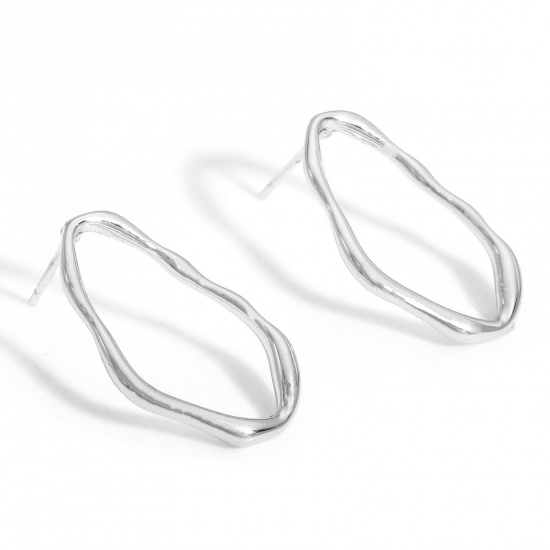 Bild von 2 Stück Umweltfreundliche Vakuumbeschichtung Stilvoll Exquisit Platin plattiert Kupfer Unregelmäßig Oval Ohrring Ohrstecker Für Frauen Party 24.5mm x 14mm