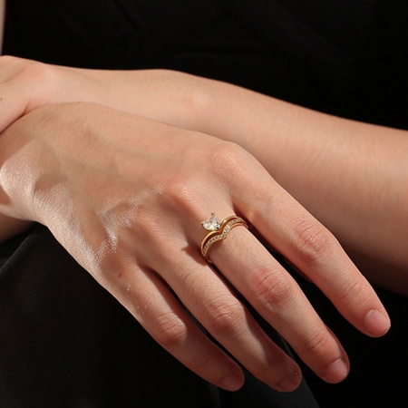 Bild von 1 Stück Umweltfreundliche Vakuumbeschichtung Süß Valentinstag 18K Echtgold plattiert Messing und Strass Uneinstellbar V-Form Herz Ring Für Frauen Jubiläum 17,3mm（US Größe:7)