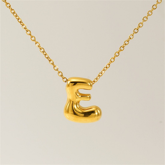 Image de 1 Pièce Collier à Pendentif Chaîne Maille Forçat Mignon en 304 Acier Inoxydable Placage sous Vide Hip Hop Plaqué Or 18K Alphabet Majuscule Lettre Initiale Mots" E " Creux Unisexe 45cm long