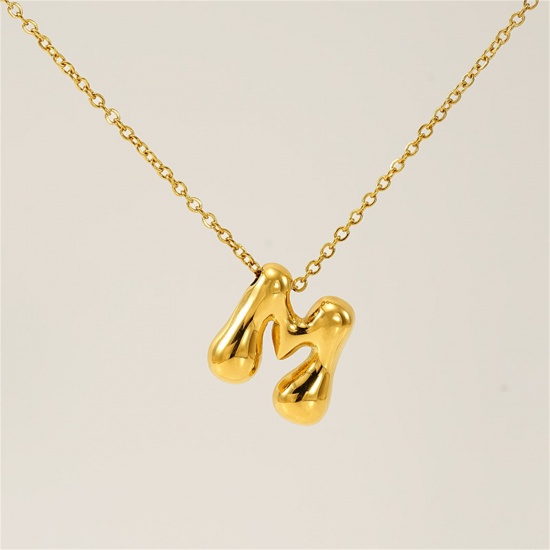 Image de 1 Pièce Collier à Pendentif Chaîne Maille Forçat Mignon en 304 Acier Inoxydable Placage sous Vide Hip Hop Plaqué Or 18K Alphabet Majuscule Lettre Initiale Mots" M " Creux Unisexe 45cm long